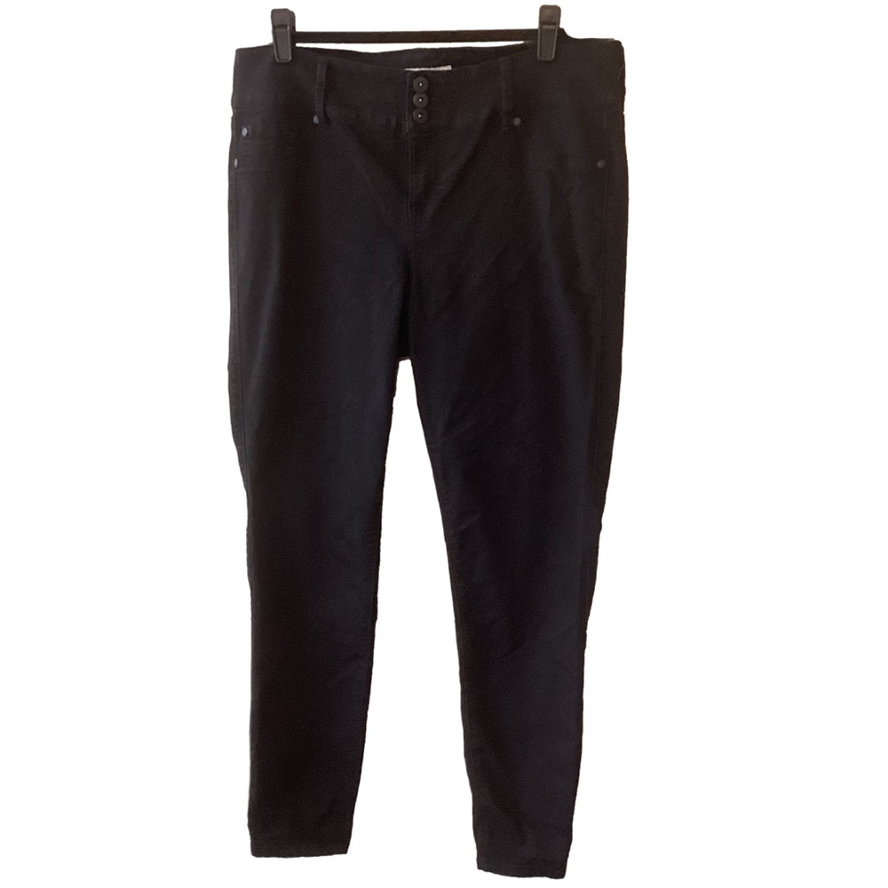 Torrid Tall Super Soft 3-Button/Zip Skinny Jeggings Black 16T Stretch